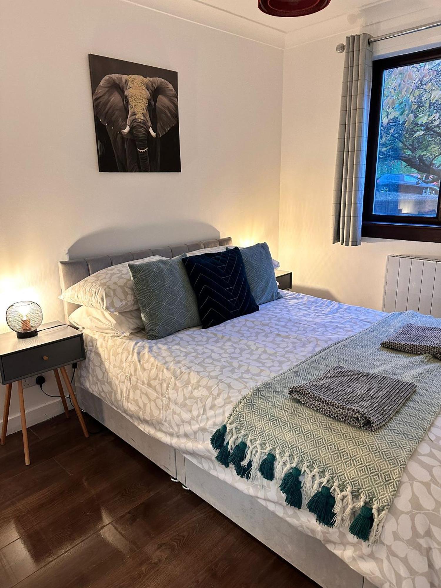 Brightcentral Apartment With Parking グラスゴー エクステリア 写真