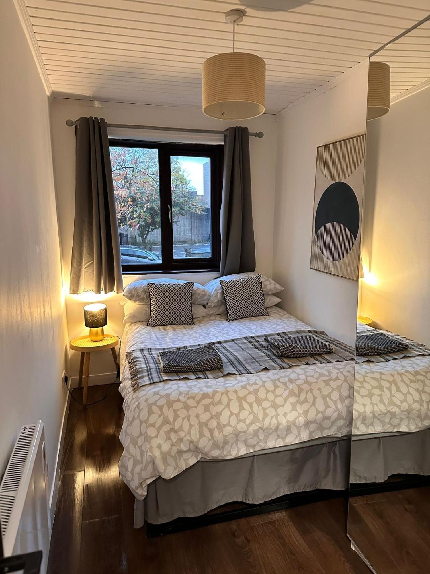 Brightcentral Apartment With Parking グラスゴー エクステリア 写真